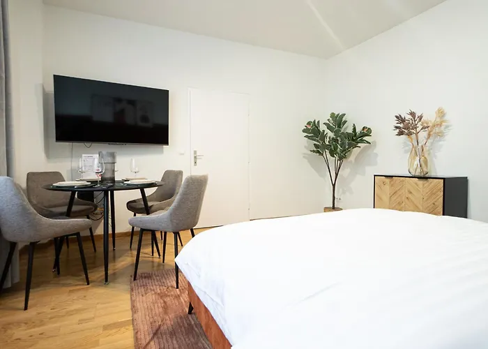 Apartment Modern In A Location *